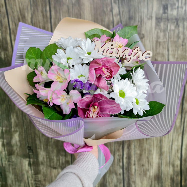 Орхидеи и хризантемы для мамы